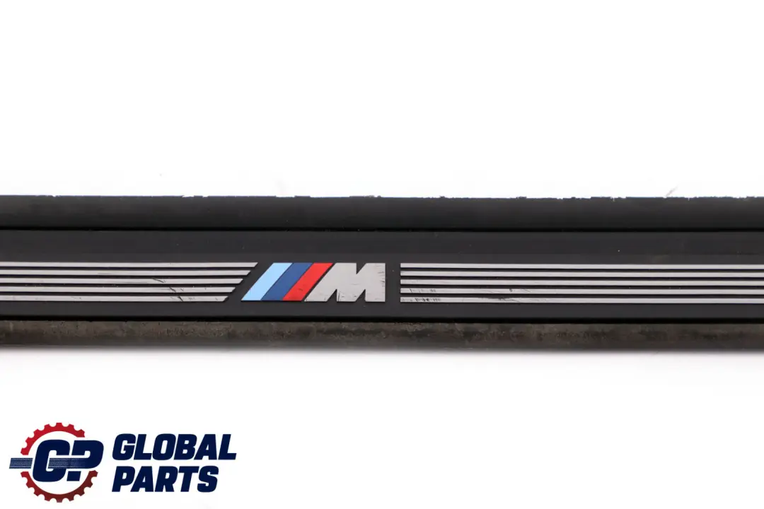 Osłona listwa progu lewa M-PAKIET do BMW E81 E82 o numerze 8045291 BMW E81 E82 Osłona listwa progu lewa M-PAKIET - SKU 8045291 - Numer Części 8045291