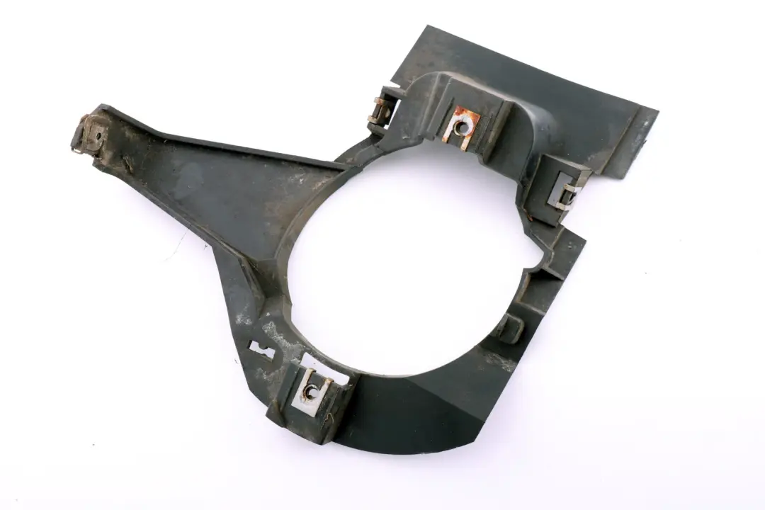 Soporte Parachoques Delantero Luz Antiniebla Derecha para BMW E82 E88 M Sport con número de pieza 8045448 BMW E82 E88 M Sport Soporte Parachoques Delantero Luz Antiniebla Derecha - SKU 8045448 - Número de pieza 8045448