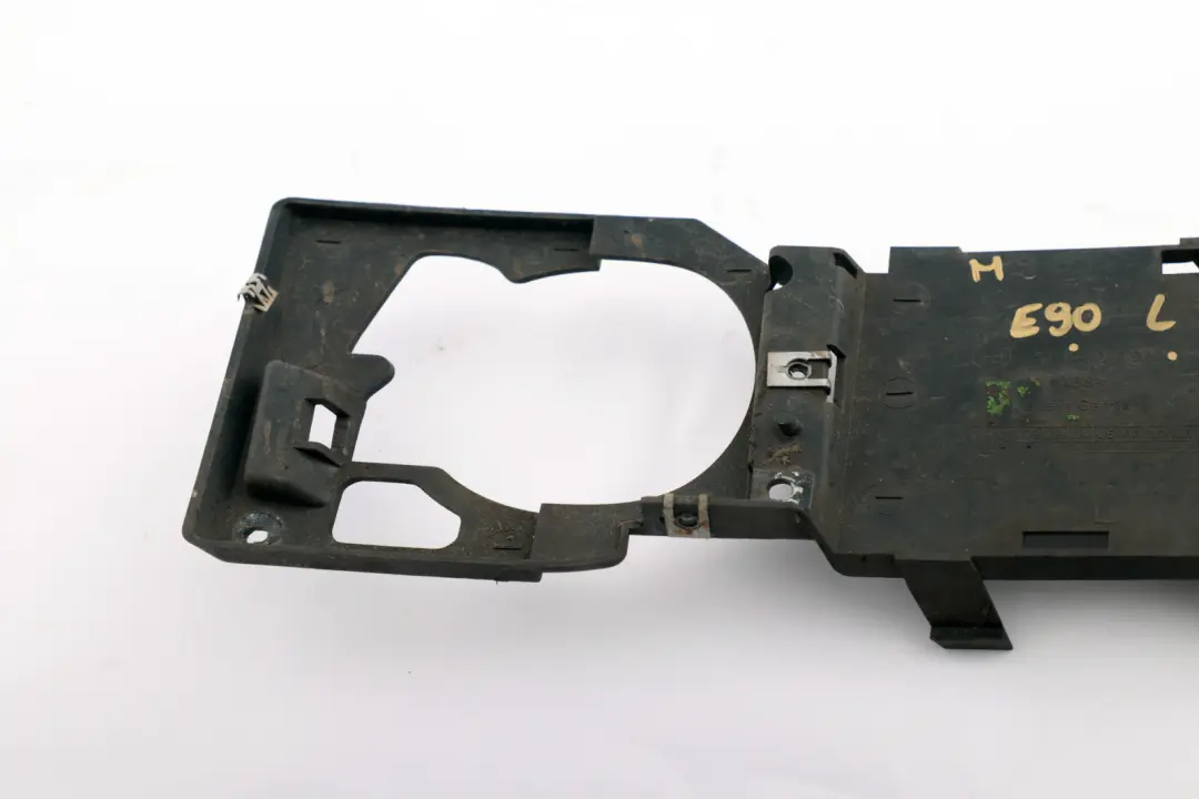 Support Nebelscheinwerfer Lampe links für BMW 3 E90 E91 M Sport mit Teilenummer 8045967 BMW 3 E90 E91 M Sport Support Nebelscheinwerfer Lampe links - SKU 8045967 - Teilenummer 8045967