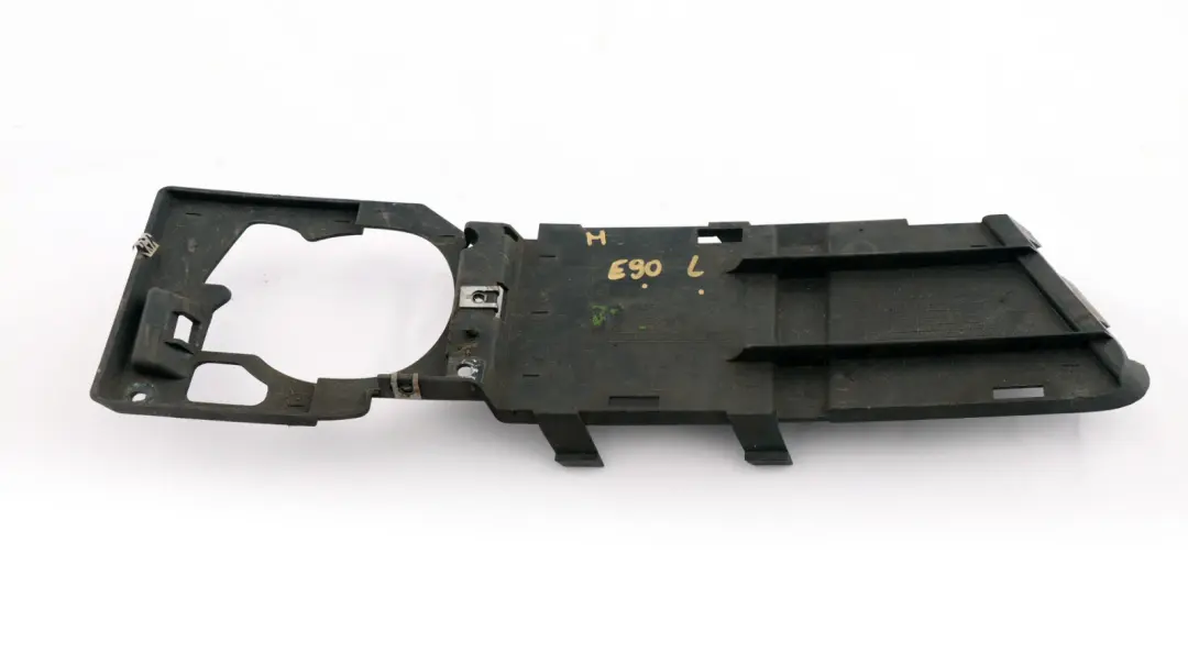 Supporto Fendinebbia Lampada Sinistra per BMW 3 E90 E91 M Sport con numero di parte 8045967 BMW 3 E90 E91 M Sport Supporto Fendinebbia Lampada Sinistra - SKU 8045967 - Numero di parte 8045967