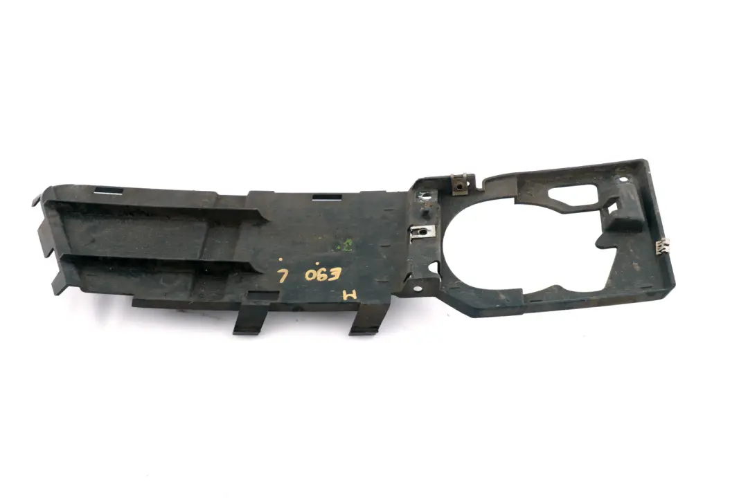 Support Fog Foglight Lamp Left N/S to BMW 3 Series E90 E91 M Sport with Part number 8045967 BMW 3 Series E90 E91 M Sport Support Fog Foglight Lamp Left N/S - SKU 8045967 - Part number 8045967