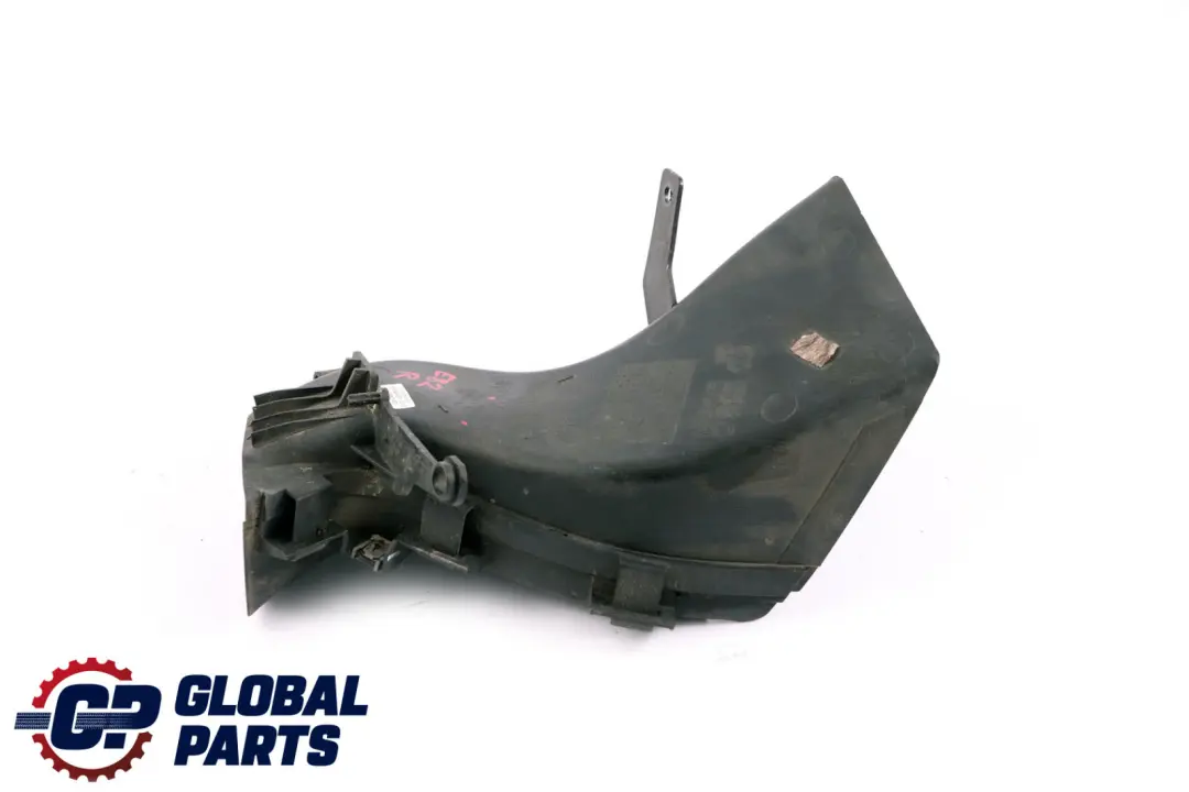 Paraurti Freno Condotto Aria Anteriore Destro per BMW E82 E88 con numero di parte 8046300 BMW E82 E88 Paraurti Freno Condotto Aria Anteriore Destro - SKU 8046300 - Numero di parte 8046300