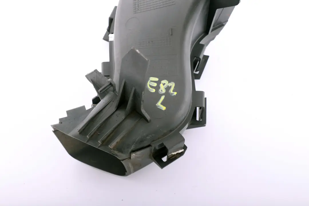 Conducto de Aire Izquierdo Parachoques Delantero para BMW E82 E88 con número de pieza 8046327 BMW E82 E88 Conducto de Aire Izquierdo Parachoques Delantero - SKU 8046327 - Número de pieza 8046327