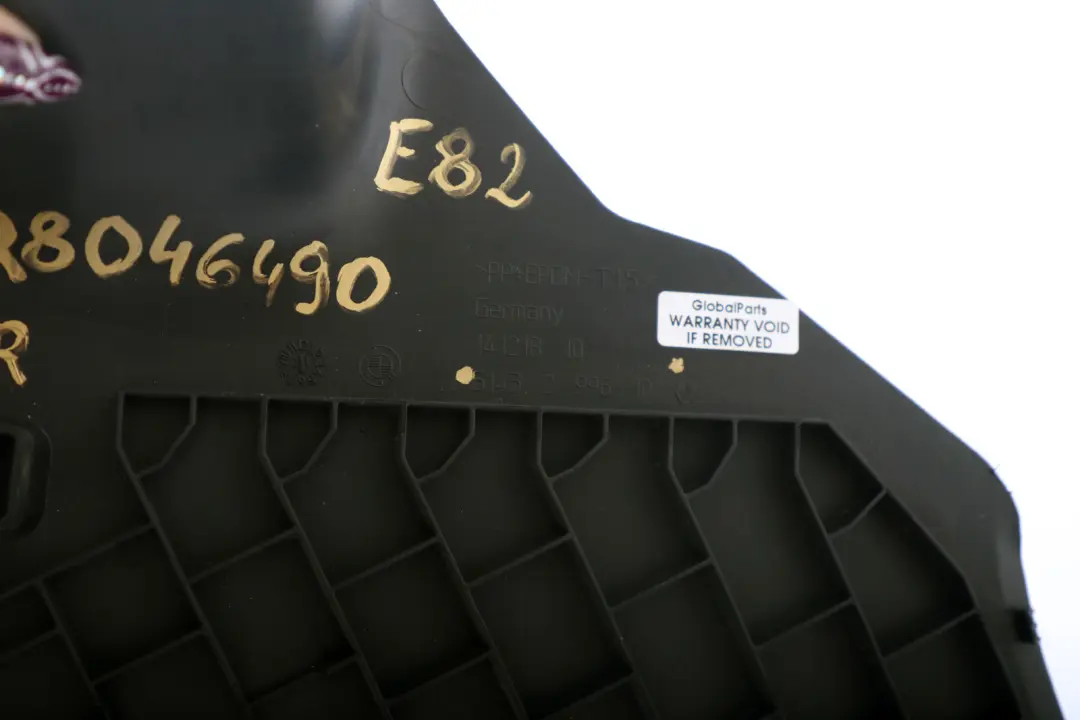 BMW E82 Colonna C Posteriore Destra Trim Cover Nero 2996106 - SKU 8046490 - Numero di parte 8046490