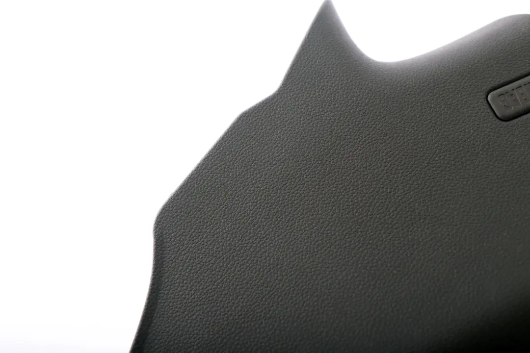 Couverture Borne-C Droite Noir 2996106 51432996106 pour BMW E82 à propos du numéro de pièce 8046490 BMW E82 Couverture Borne-C Droite Noir 2996106 51432996106 - SKU 8046490 - Numéro de pièce 8046490