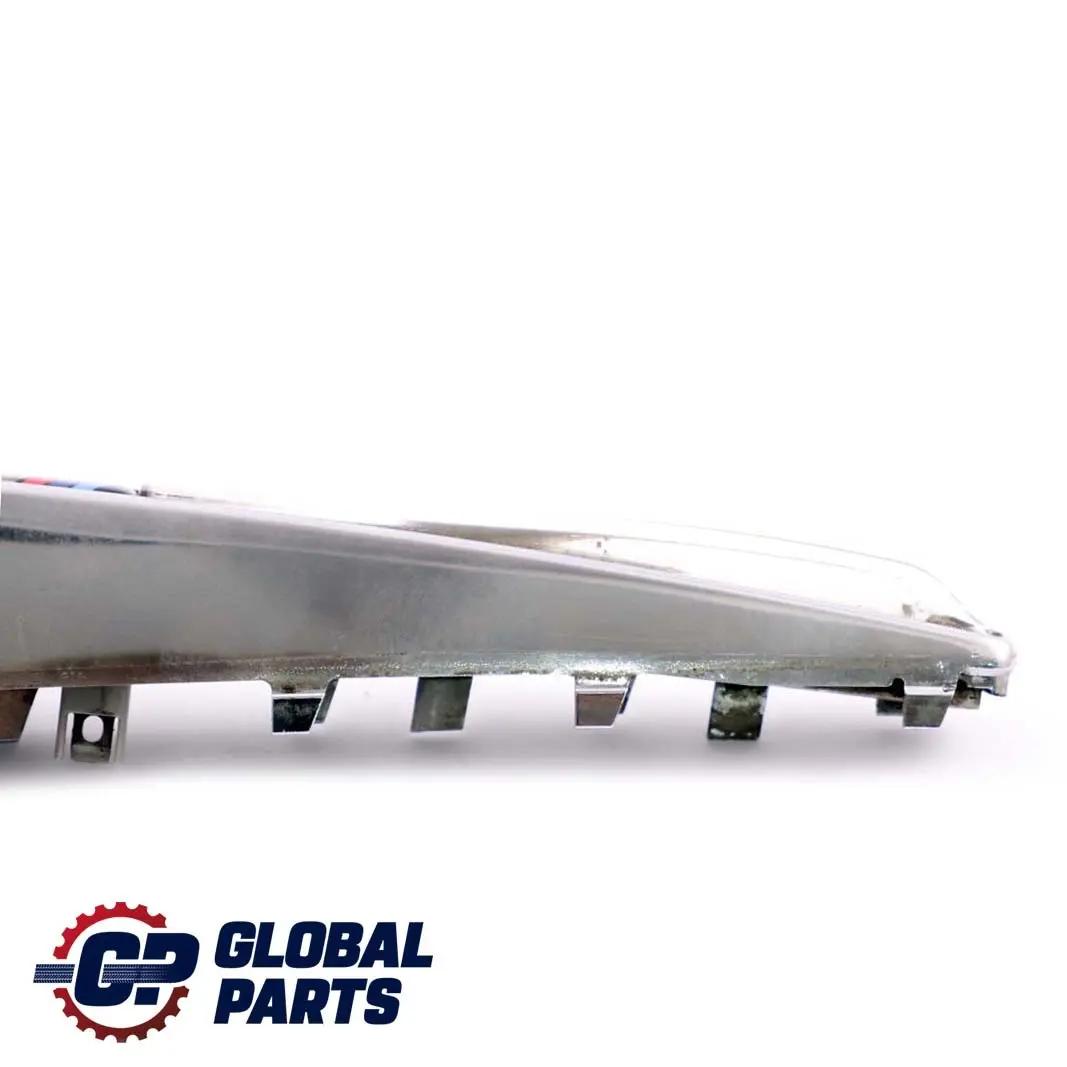 Blinker vorne rechts Blinkerleuchte Zusatzblinkleuchte für BMW 3 er E92 E93 M3 mit Teilenummer 8046502 BMW 3 er E92 E93 M3 Blinker vorne rechts Blinkerleuchte Zusatzblinkleuchte - SKU 8046502 - Teilenummer 8046502