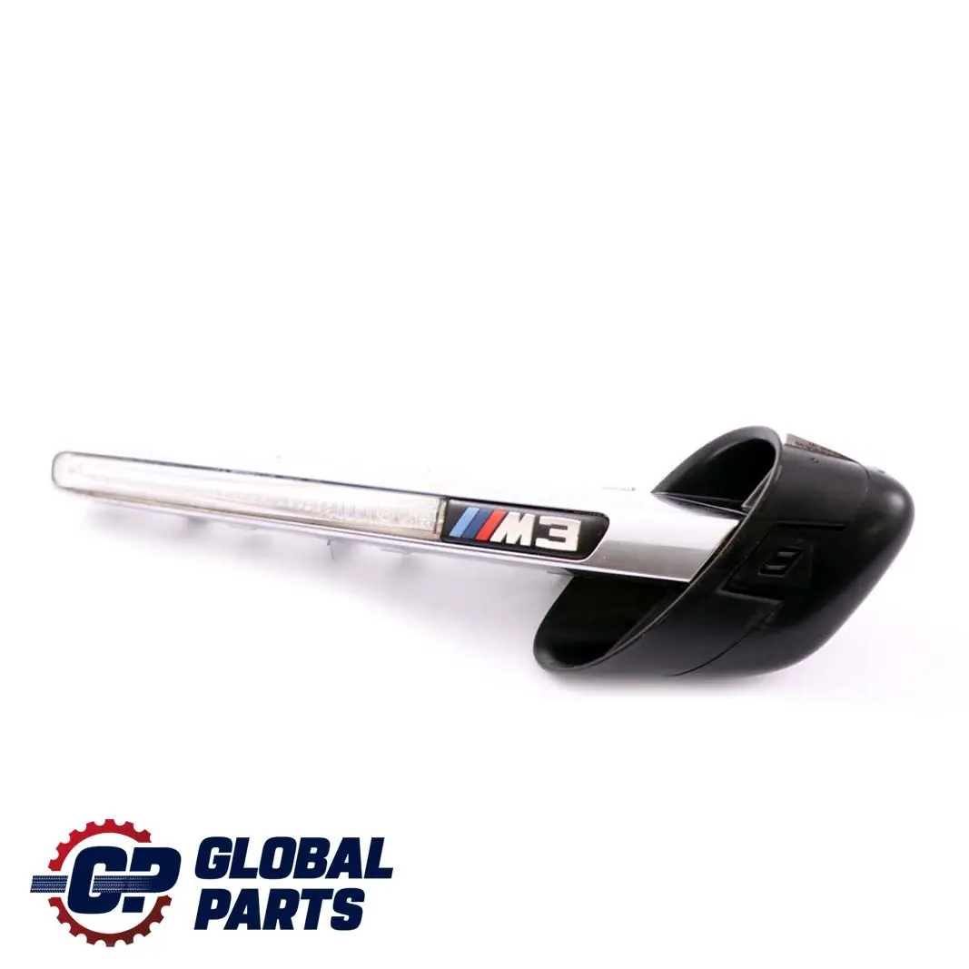 Blinker vorne rechts Blinkerleuchte Zusatzblinkleuchte für BMW 3 er E92 E93 M3 mit Teilenummer 8046502 BMW 3 er E92 E93 M3 Blinker vorne rechts Blinkerleuchte Zusatzblinkleuchte - SKU 8046502 - Teilenummer 8046502