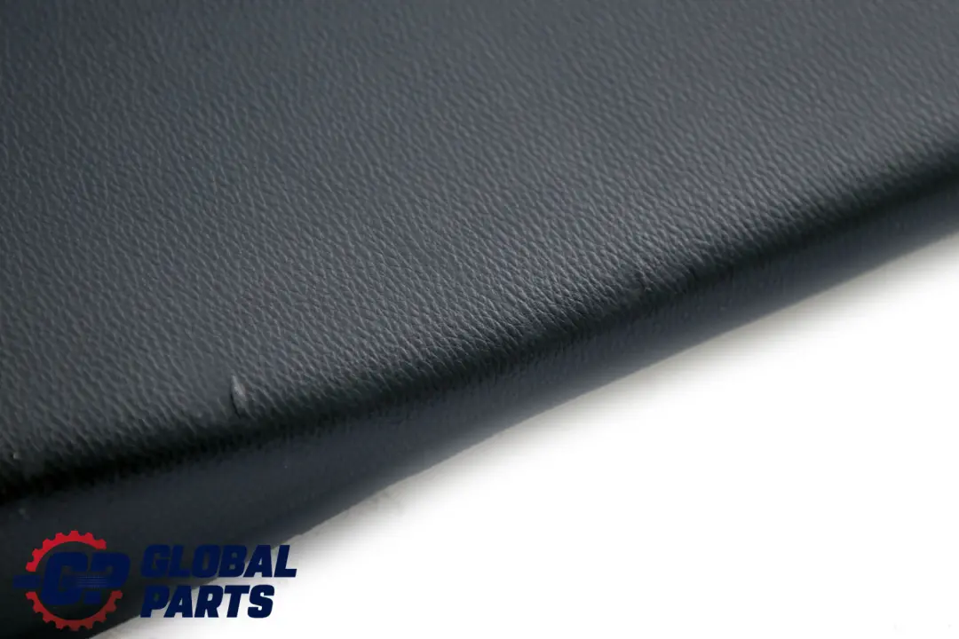 Seitliche Verkleidungsblende Hinten Rechts Stoff Flammpunkt Schwarz für mit Teilenummer 8046646 Seitliche Verkleidungsblende Hinten Rechts Stoff Flammpunkt Schwarz - SKU 8046646 - Teilenummer 8046646