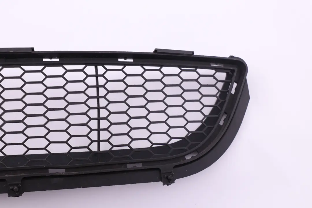 Grid M-Sport Grille Centre Bumper Front to BMW 3 Series E90 E91 LCI with Part number 8047365 BMW 3 Series E90 E91 LCI Grid M-Sport Grille Centre Bumper Front - SKU 8047365 - Part number 8047365