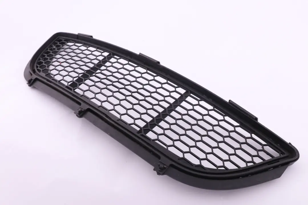 Grid M-Sport Grille Centre Bumper Front to BMW 3 Series E90 E91 LCI with Part number 8047365 BMW 3 Series E90 E91 LCI Grid M-Sport Grille Centre Bumper Front - SKU 8047365 - Part number 8047365