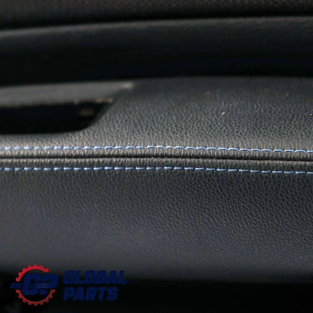 Türverkleidung Vorn Links Stoff Sensatec Flashpoint Schwarz Blau für BMW E87 LCI mit Teilenummer 8048840 BMW E87 LCI Türverkleidung Vorn Links Stoff Sensatec Flashpoint Schwarz Blau - SKU 8048840 - Teilenummer 8048840