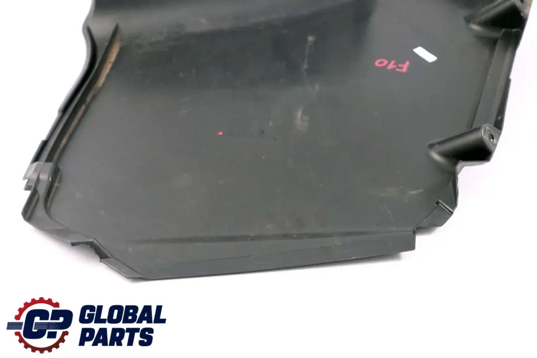 Trasero Derecho Parachoques Soporte M Tapa Inferior para BMW F10 F11 con número de pieza 8049042 BMW F10 F11 Trasero Derecho Parachoques Soporte M Tapa Inferior - SKU 8049042 - Número de pieza 8049042