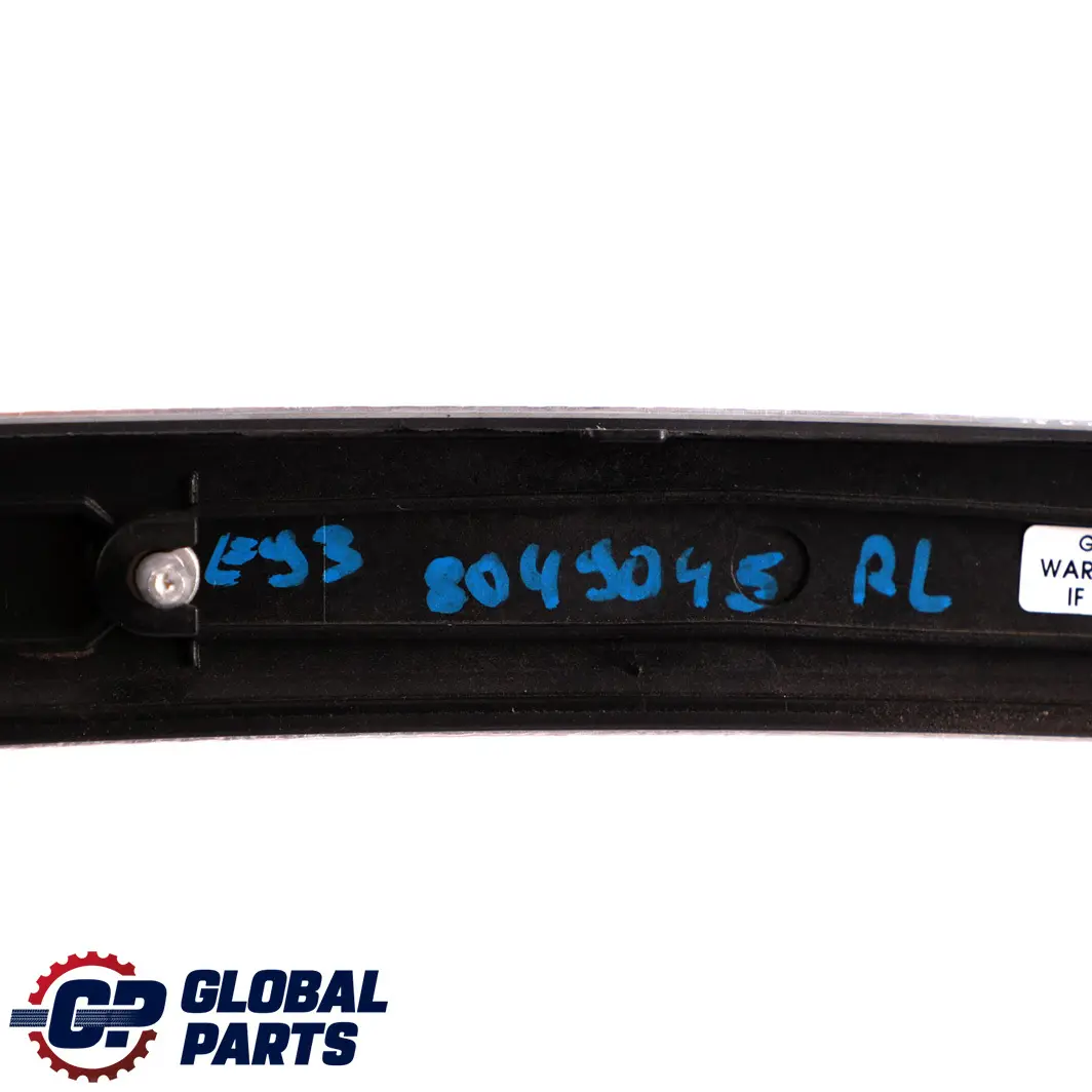 Striscia decorativa Pannello copertura posteriore sinistro Argento per BMW E92 E93 con numero di parte 8049045 BMW E92 E93 Striscia decorativa Pannello copertura posteriore sinistro Argento - SKU 8049045 - Numero di parte 8049045