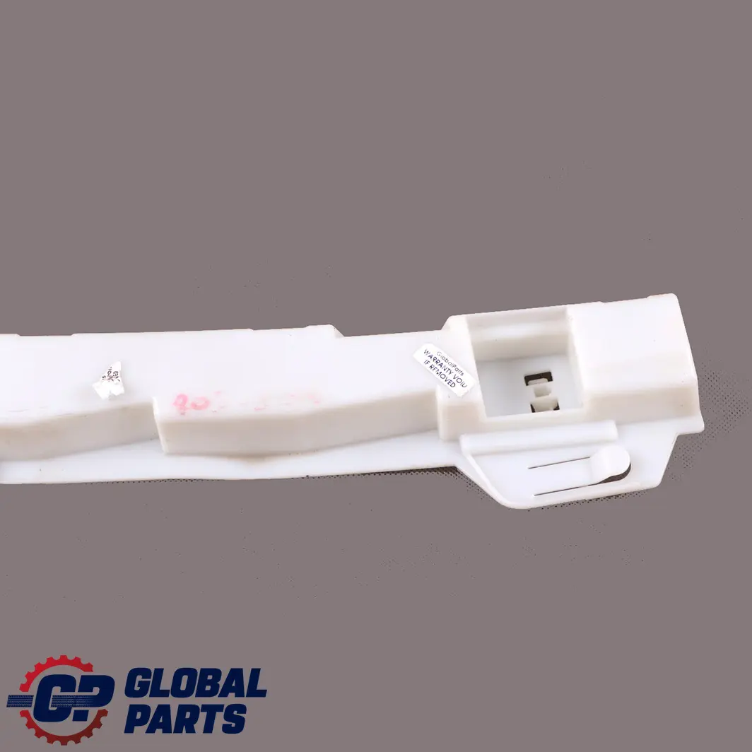 Faldon Lado Derecho Soporte Soporte SPM R4 para BMW F20 con número de pieza 8051584 BMW F20 Faldon Lado Derecho Soporte Soporte SPM R4 - SKU 8051584 - Número de pieza 8051584