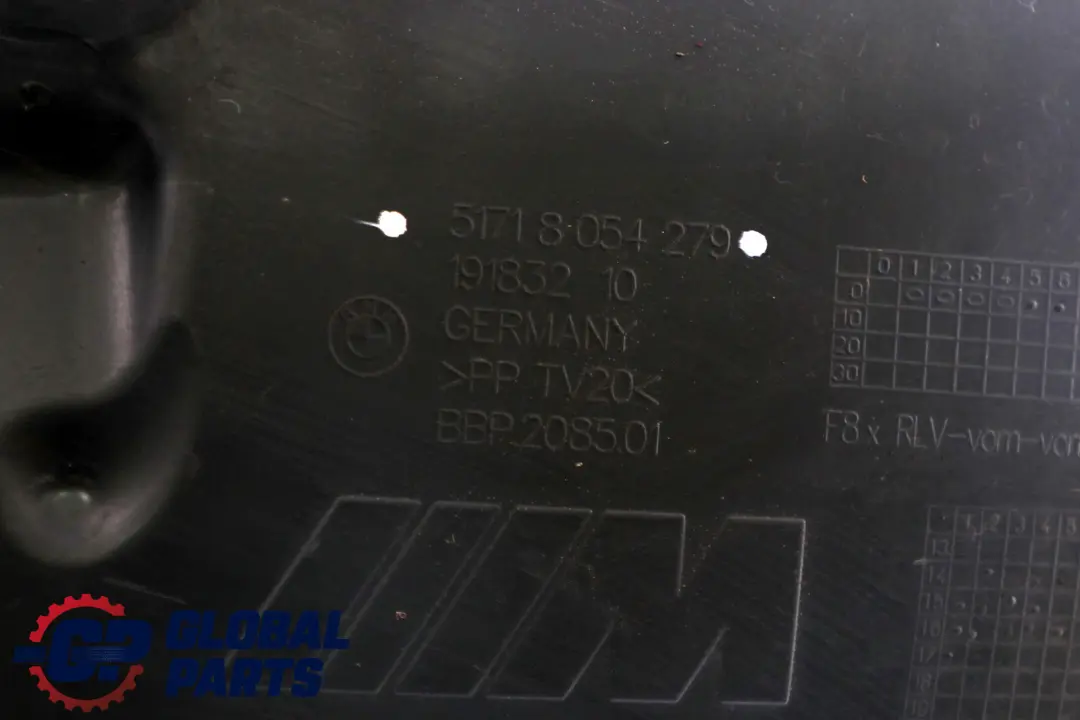 Copertura passaruota sezione anteriore sinistra per BMW F80 M3 F82 F83 M4 con numero di parte 8054279 BMW F80 M3 F82 F83 M4 Copertura passaruota sezione anteriore sinistra - SKU 8054279 - Numero di parte 8054279