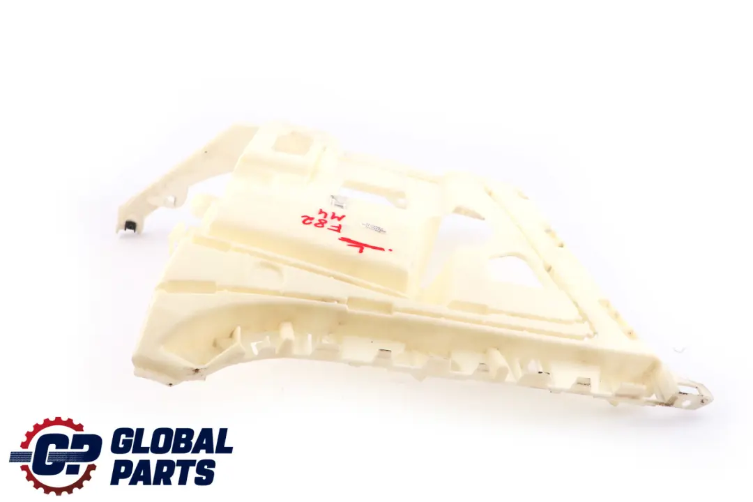 Guida Paraurti Laterale SX per BMW F82 M4 F83 M4 LCI con numero di parte 8054287 BMW F82 M4 F83 M4 LCI Guida Paraurti Laterale SX - SKU 8054287 - Numero di parte 8054287