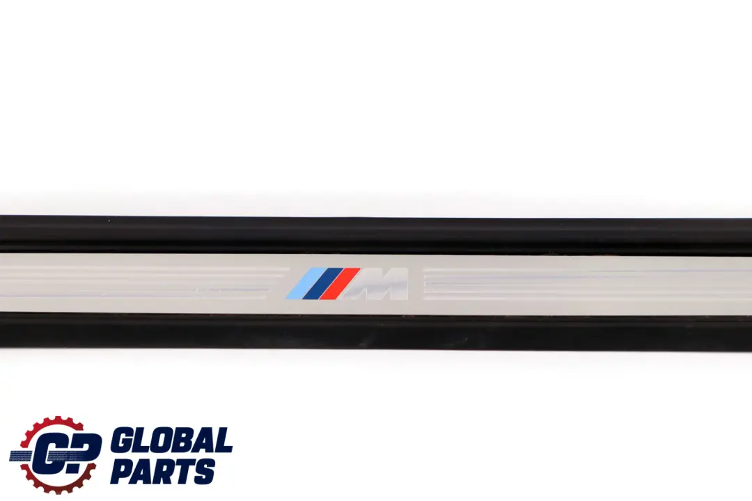 M-Sport Striscia Copertura Ingresso Interno Nero per BMW F21 F22 LCI con numero di parte 8055499 BMW F21 F22 LCI M-Sport Striscia Copertura Ingresso Interno Nero - SKU 8055499 - Numero di parte 8055499