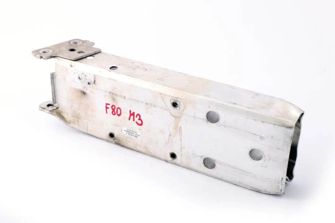 Deformación Delantero Derecho Parachoques para BMW F80 M3 F82 M4 Elemento con número de pieza 8055666 BMW F80 M3 F82 M4 Elemento Deformación Delantero Derecho Parachoques - SKU 8055666 - Número de pieza 8055666