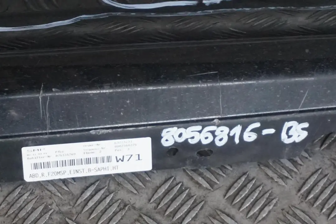 Listello Portiera Gonna Destra Black Sapphire Nero 475 per BMW F20 M Sport con numero di parte 8056816 BMW F20 M Sport Listello Portiera Gonna Destra Black Sapphire Nero 475 - SKU 8056816-BS - Numero di parte 8056816