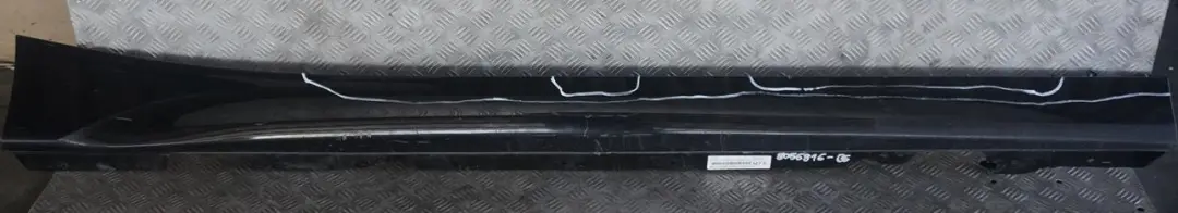 Bas de Porte Seuil Droite Noir Sapphire Noir 475 pour BMW 1 F20 M Sport à propos du numéro de pièce 8056816 BMW 1 F20 M Sport Bas de Porte Seuil Droite Noir Sapphire Noir 475 - SKU 8056816-BS - Numéro de pièce 8056816