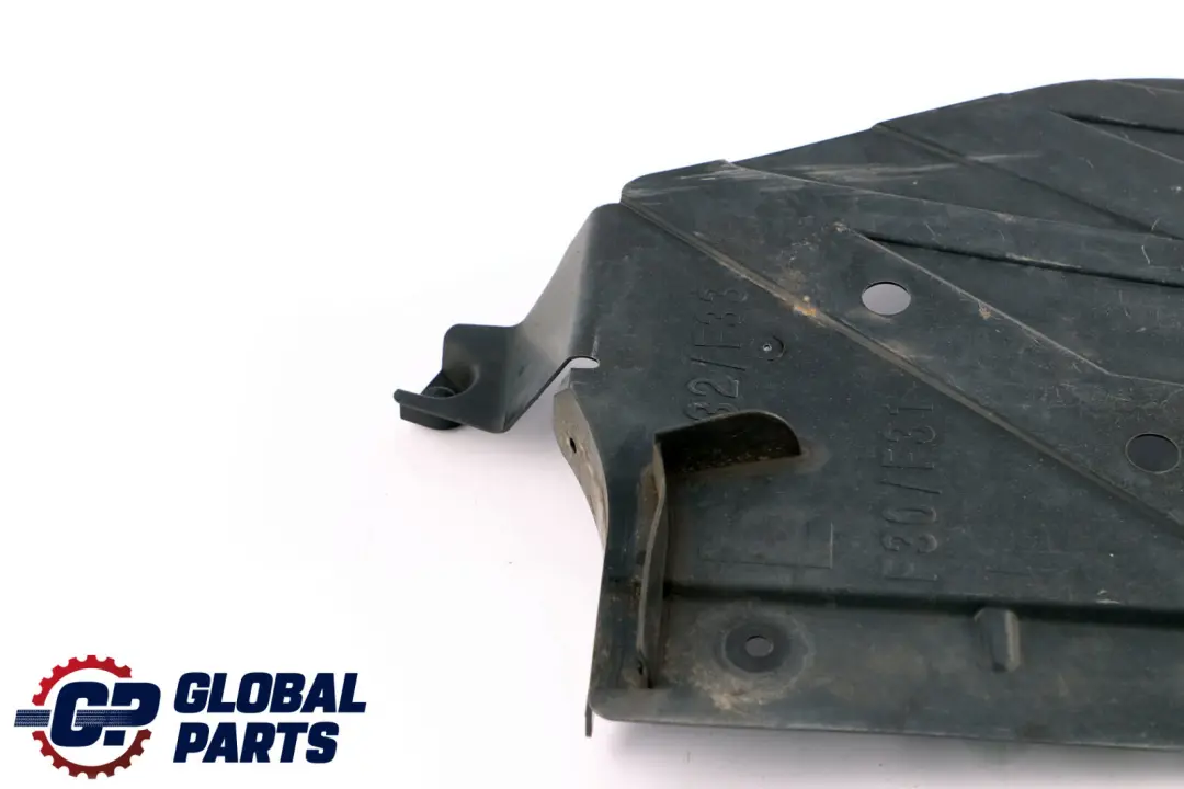 Płyta Osłona Podwozia Lewa do BMW F80 M3 o numerze 8062221 BMW F80 M3 Płyta Osłona Podwozia Lewa - SKU 8062221 - Numer Części 8062221