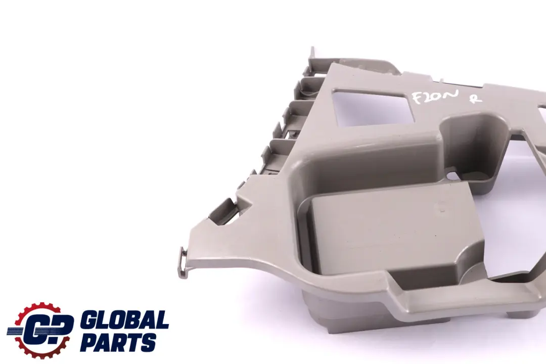 Guide Pour Pare-chocs Arrière Côté Droit pour BMW F20 F21 LCI à propos du numéro de pièce 8063452 BMW F20 F21 LCI Guide Pour Pare-chocs Arrière Côté Droit - SKU 8063452 - Numéro de pièce 8063452