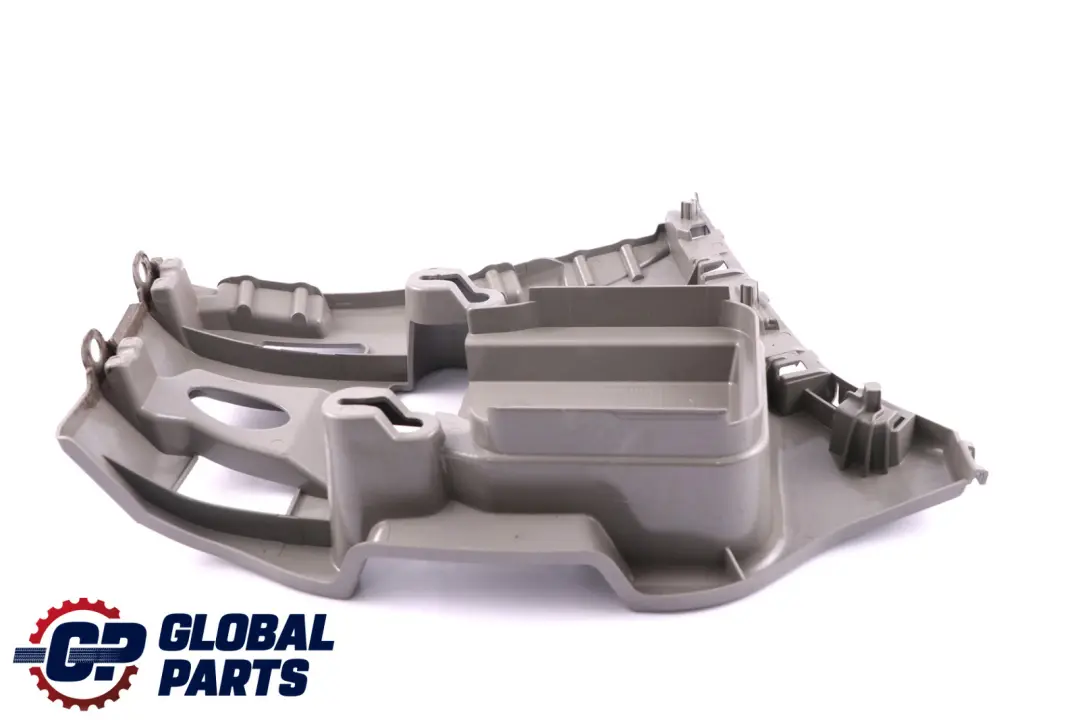 Guide Pour Pare-chocs Arrière Côté Droit pour BMW F20 F21 LCI à propos du numéro de pièce 8063452 BMW F20 F21 LCI Guide Pour Pare-chocs Arrière Côté Droit - SKU 8063452 - Numéro de pièce 8063452