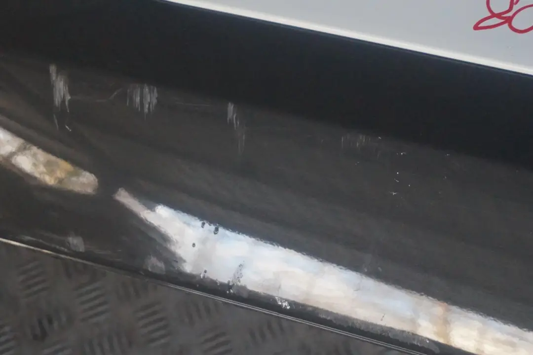 Série 1 F20 F21 LCI 1 M Sport Pare-chocs arrière blanc alpin - 300 pour BMW à propos du numéro de pièce 8064151 BMW Série 1 F20 F21 LCI 1 M Sport Pare-chocs arrière blanc alpin - 300 - SKU 8064151-AW1 - Numéro de pièce 8064151