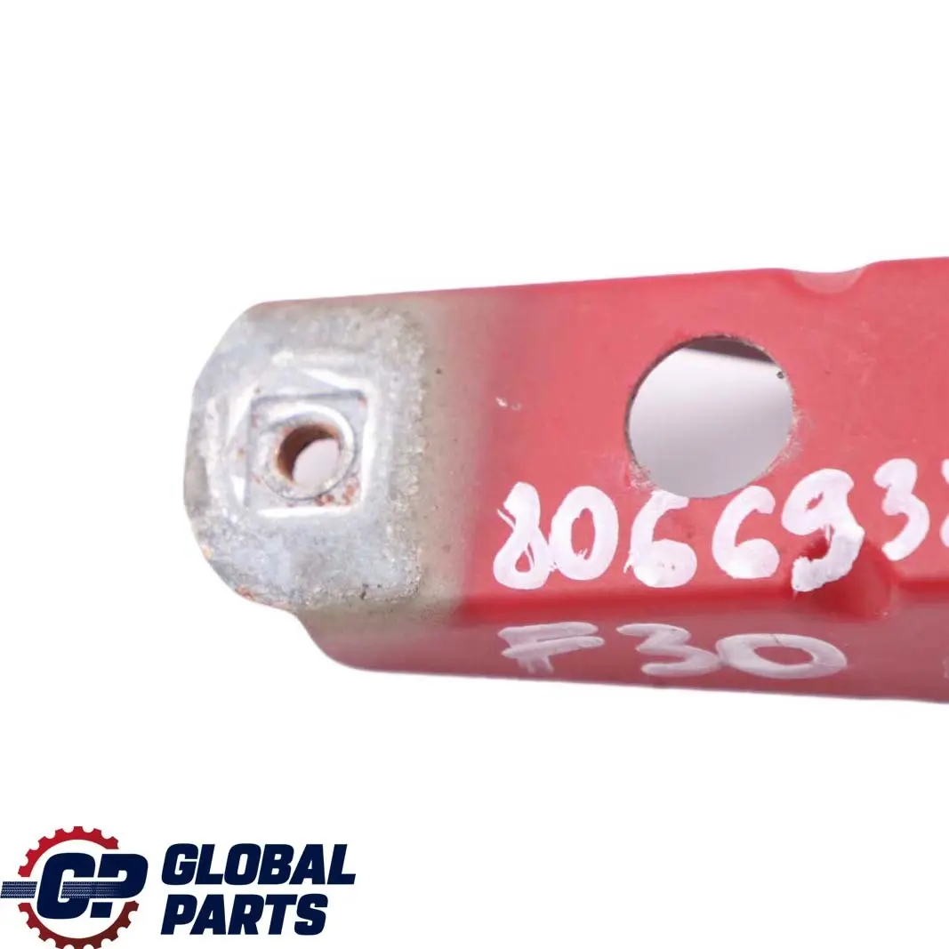 Pannello anteriore destro staffa supporto Melbourne Rosso per BMW F30 F32 con numero di parte 8066938 BMW F30 F32 Pannello anteriore destro staffa supporto Melbourne Rosso - SKU 8066938-MRT - Numero di parte 8066938