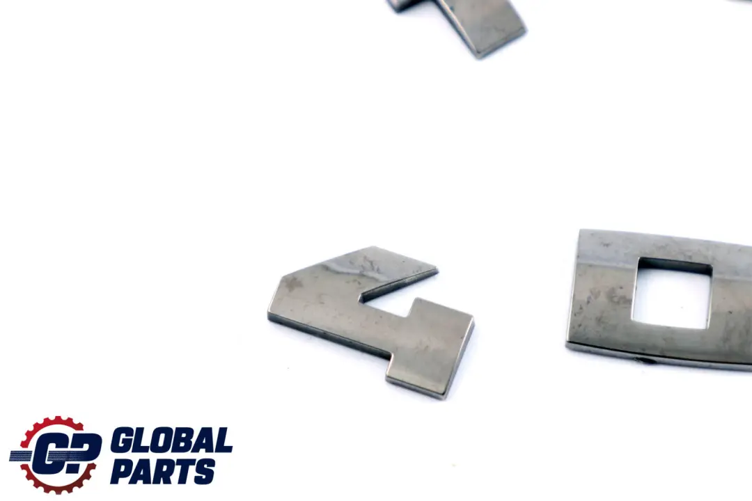 Emblem Geklebt Hinten M140i für BMW 1 er F20 F21 LCI mit Teilenummer 8067077 BMW 1 er F20 F21 LCI Emblem Geklebt Hinten M140i - SKU 8067077 - Teilenummer 8067077