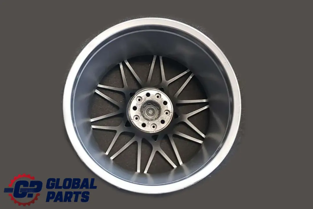 Hinten Alu Felge Alufelge 20" ET:40 10J Sternspeiche 666M für BMW F80 M3 F82 M4 mit Teilenummer 8090193 BMW F80 M3 F82 M4 Hinten Alu Felge Alufelge 20" ET:40 10J Sternspeiche 666M - SKU 8090193-1 - Teilenummer 8090193
