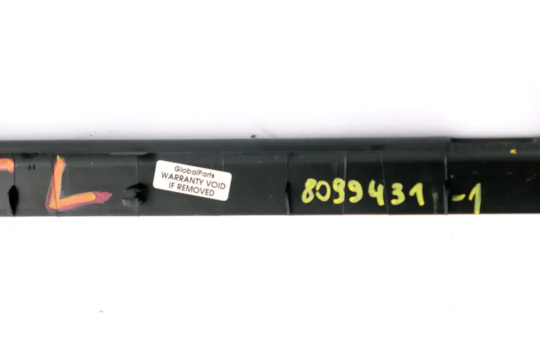 Cubre Asiento Rail Izquierdo Negro para BMW X3 E53 E83 con número de pieza 8099345 BMW X3 E53 E83 Cubre Asiento Rail Izquierdo Negro - SKU 8099431-1 - Número de pieza 8099345