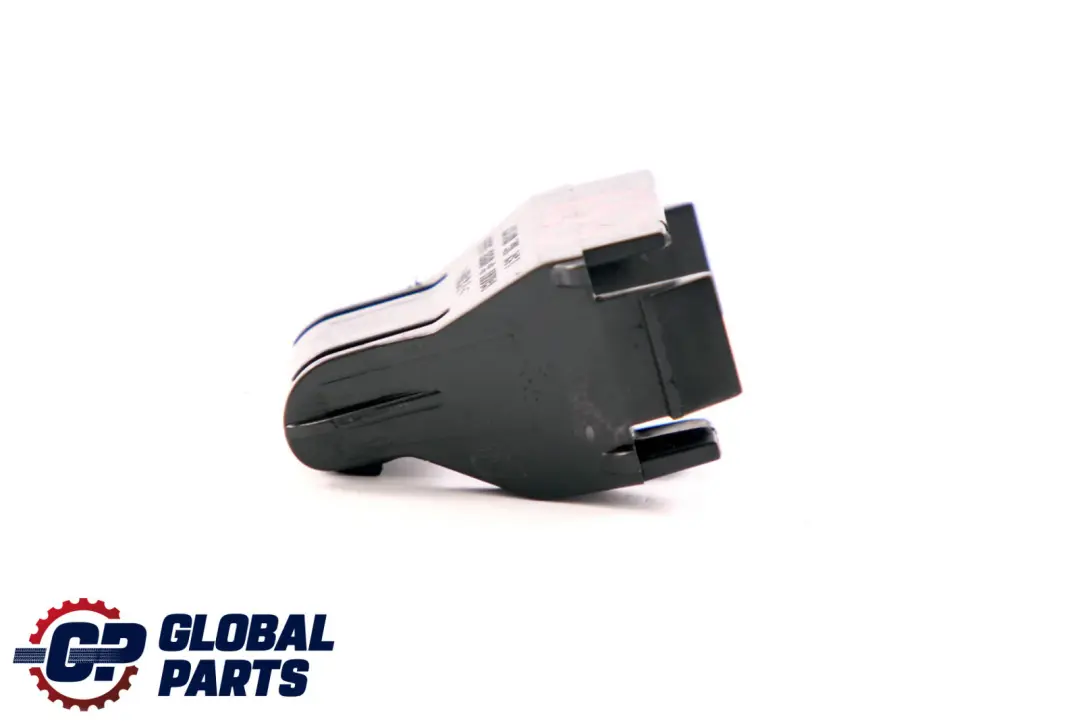 Clip de Fixation de la Traverse de Siege arriere BMW 3 X6 Serie E46 E71 - SKU 8099555 - Numéro de pièce 52208099555