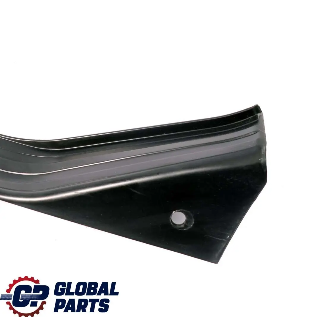 Porta Posteriore Sinistra Copertura Apertura Bordo Portiera per BMW E36 con numero di parte 8119263 BMW E36 Porta Posteriore Sinistra Copertura Apertura Bordo Portiera - SKU 8119263 - Numero di parte 8119263