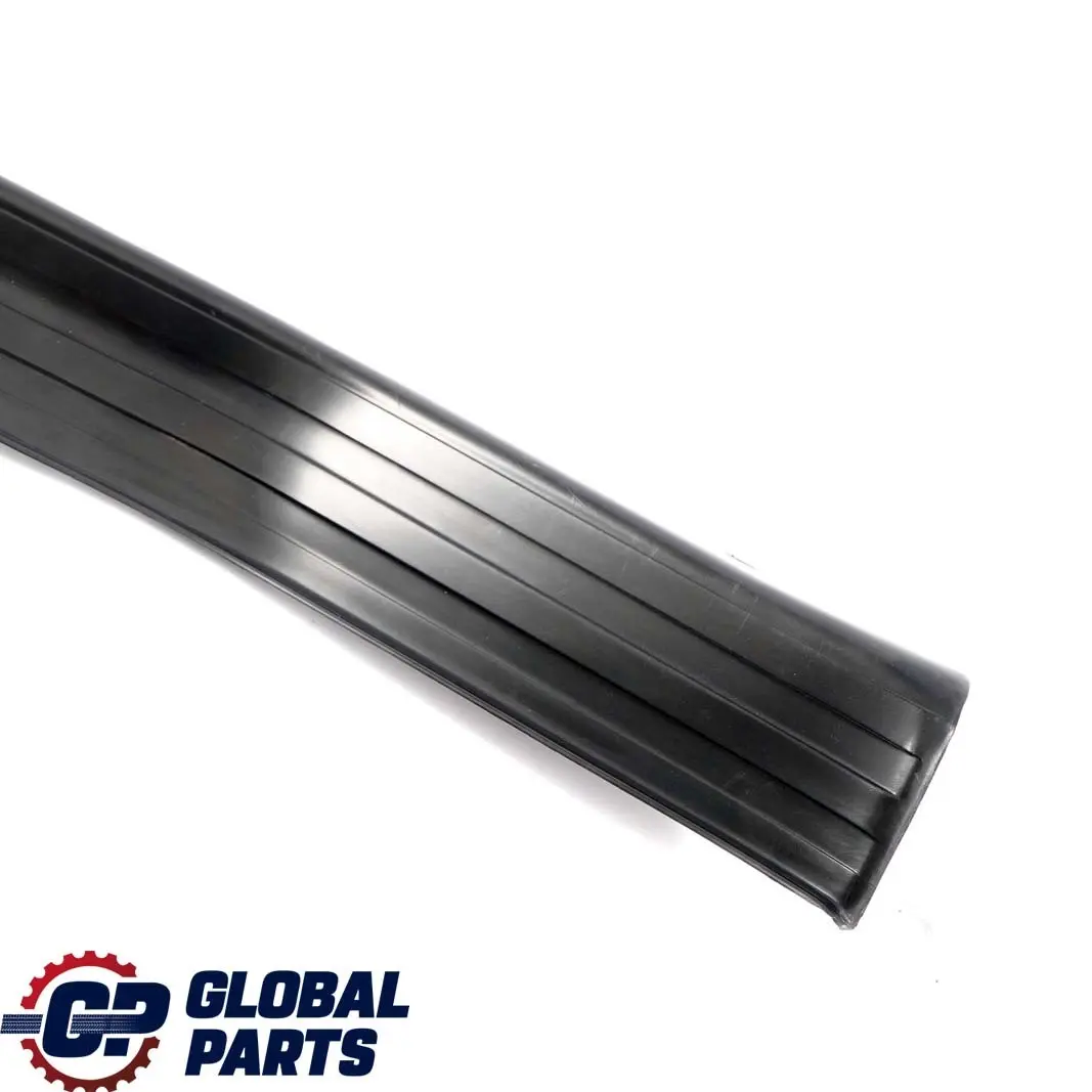 Tür Hinten Rechts Abdeckung Blende Einstiegleiste für BMW 3 E36 mit Teilenummer 8119264 BMW 3 E36 Tür Hinten Rechts Abdeckung Blende Einstiegleiste - SKU 8119264 - Teilenummer 8119264