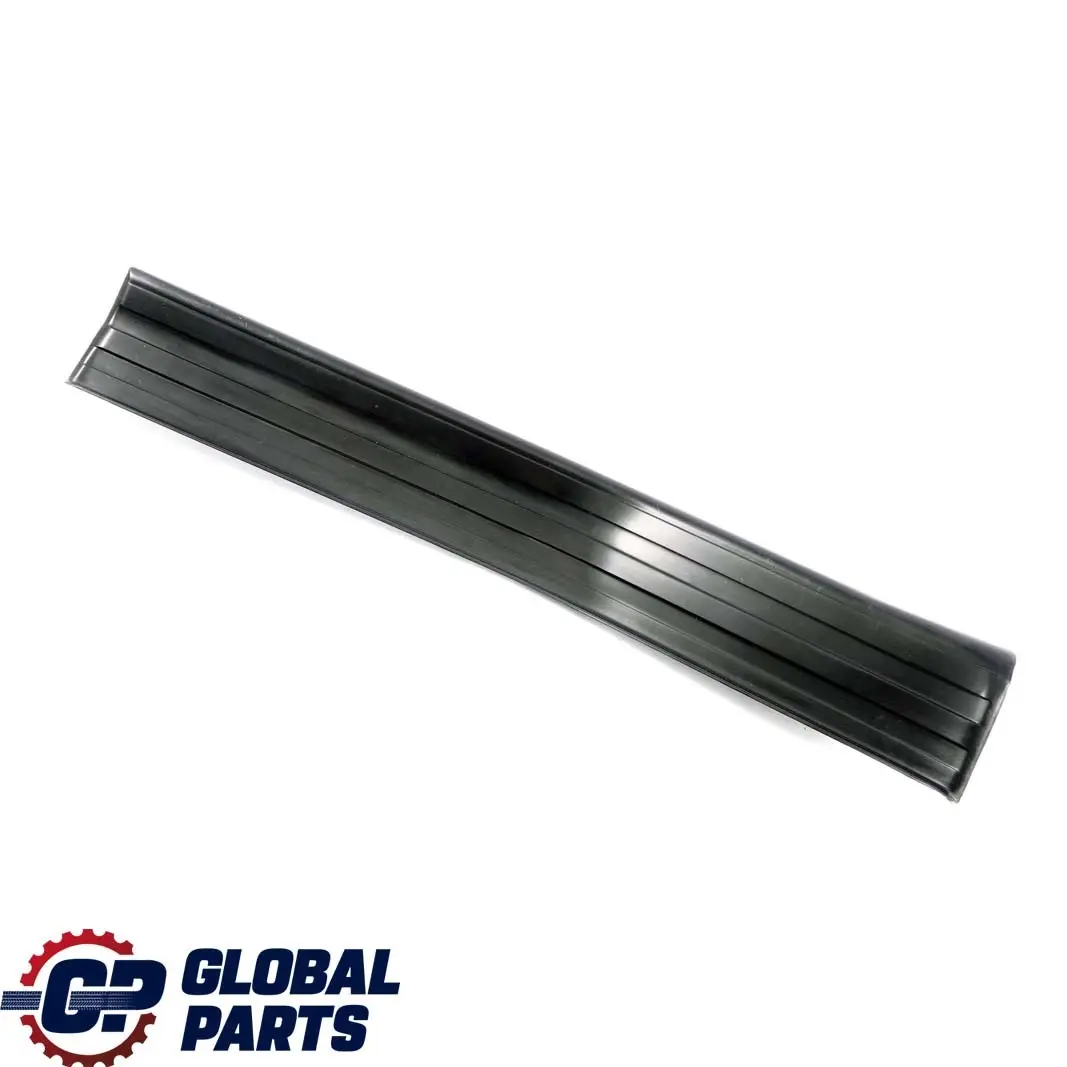 Listwa nakładka na próg prawa do BMW E36 Sedan Kombi o numerze 8119264 BMW E36 Sedan Kombi Listwa nakładka na próg prawa - SKU 8119264 - Numer Części 8119264