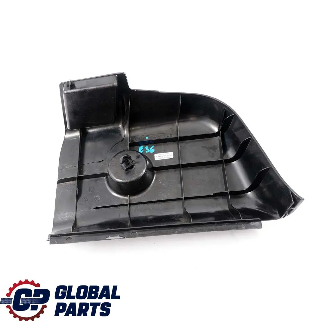BMW E36 Limousine Hinten Links Heckleuchte Kofferaum Abdeckung Blende - SKU 8122477 - Teilenummer 8122477