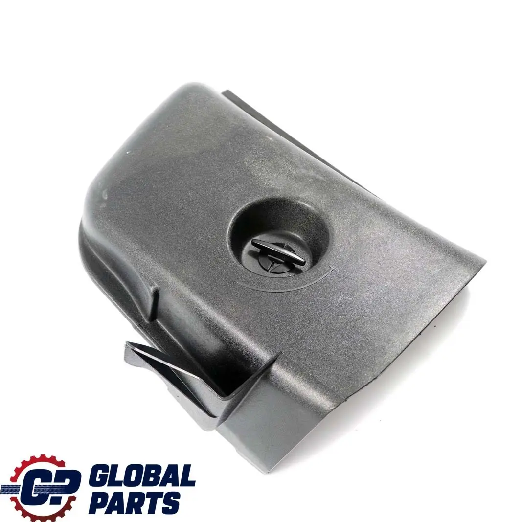 Destra Fanale Posteriore Bagagliaio Copertura Apertura per BMW E36 Berlina con numero di parte 8122478 BMW E36 Berlina Destra Fanale Posteriore Bagagliaio Copertura Apertura - SKU 8122478 - Numero di parte 8122478