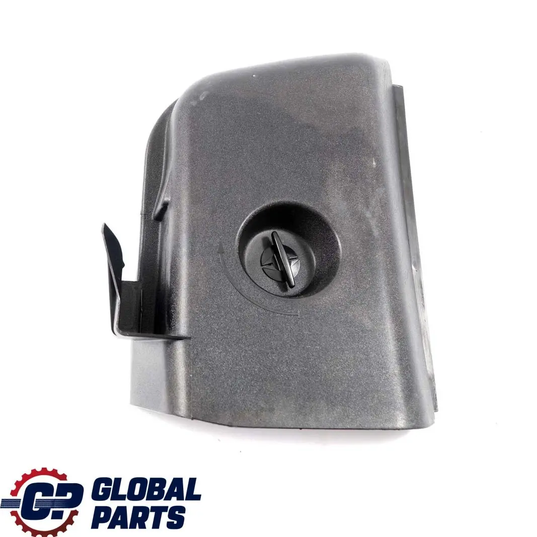 Destra Fanale Posteriore Bagagliaio Copertura Apertura per BMW E36 Berlina con numero di parte 8122478 BMW E36 Berlina Destra Fanale Posteriore Bagagliaio Copertura Apertura - SKU 8122478 - Numero di parte 8122478