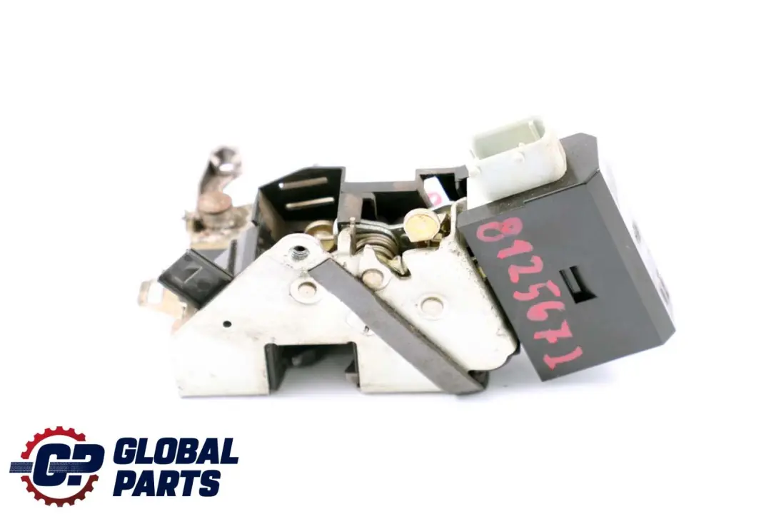 BMW E38 E39 Zatrzask Zaczep Zamek Drzwi Prawy Tył - SKU 8125672 - Numer Części 8352165
