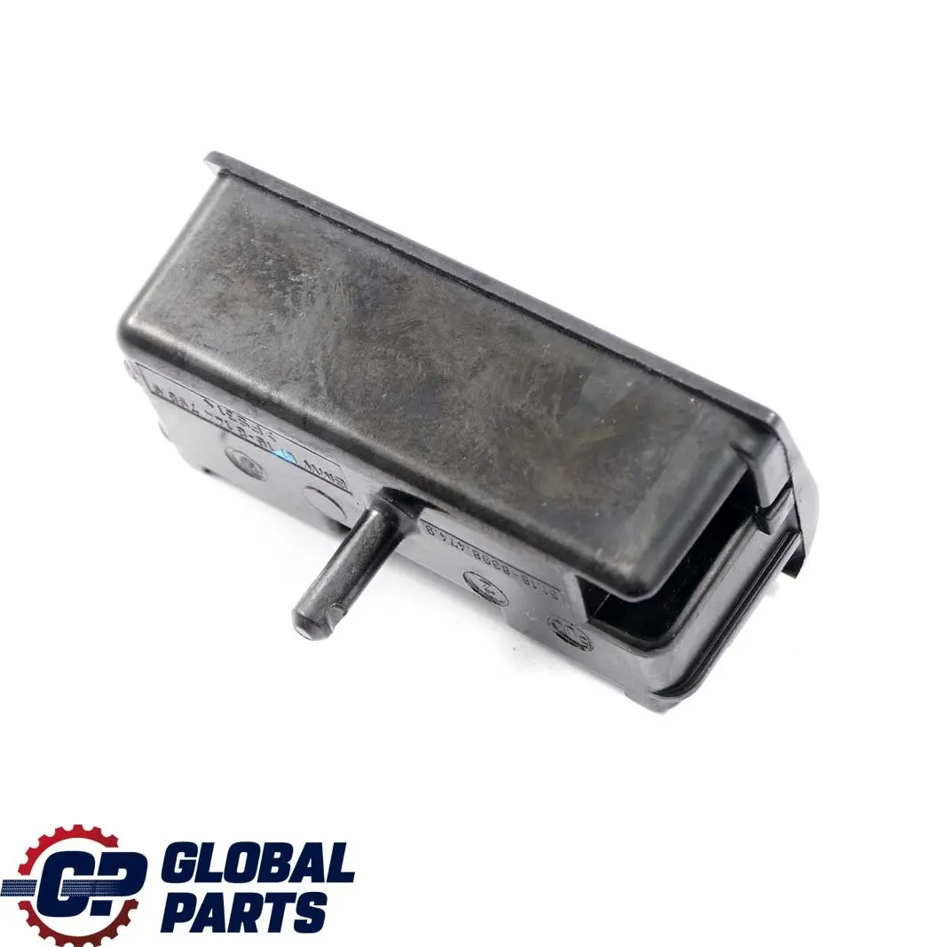 Popielniczka wkład obudowa do BMW Z3 E36 o numerze 8144795 BMW Z3 E36 Popielniczka wkład obudowa - SKU 8144795 - Numer Części 8144795