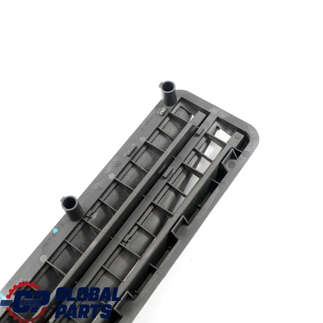 Entl?ftungsklappe Bagagliaio Ventilatore per BMW E36 con numero di parte 8151887 BMW E36 Entl?ftungsklappe Bagagliaio Ventilatore - SKU 8151887 - Numero di parte 8151887