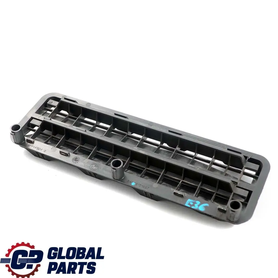  Respiradero trasero del maletero BMW E36 - SKU 8151887 - Número de pieza 8151887