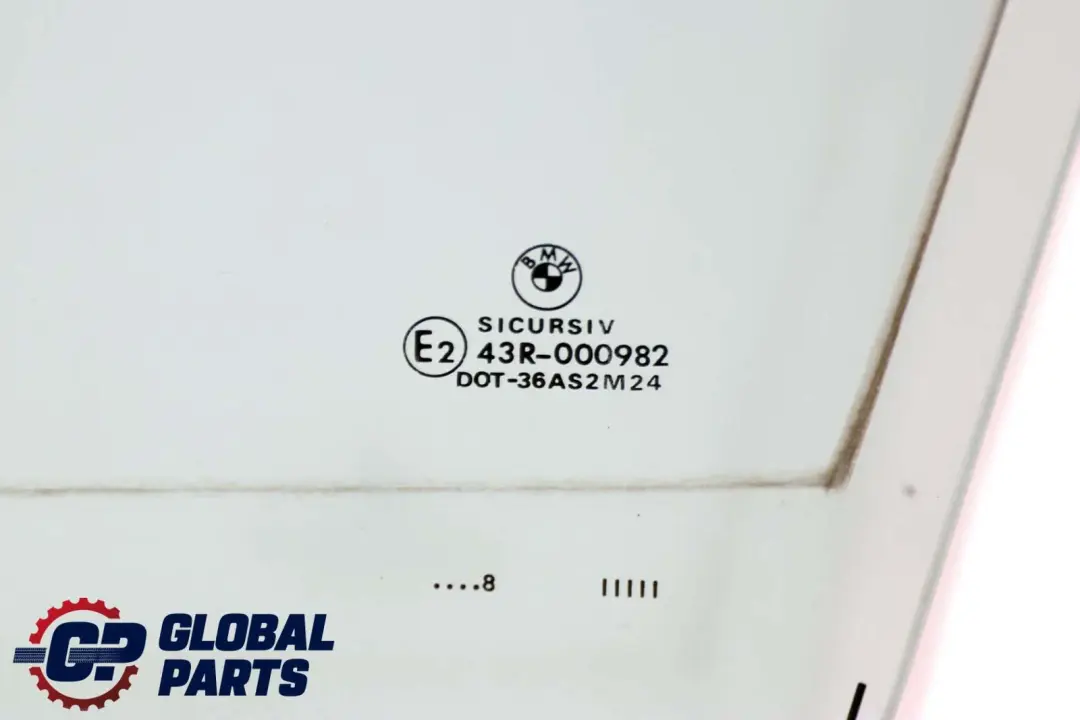 Vitre Latérale De Porte Avant Gauche Verte AS2 pour BMW E39 à propos du numéro de pièce 8159169 BMW E39 Vitre Latérale De Porte Avant Gauche Verte AS2 - SKU 8159169 - Numéro de pièce 8159169