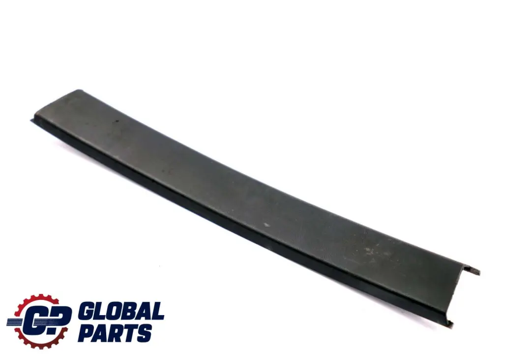 Blende Fensterführungssteg Innen Rechts für BMW 5 er E39 Limousine mit Teilenummer 8159882 BMW 5 er E39 Limousine Blende Fensterführungssteg Innen Rechts - SKU 8159882 - Teilenummer 8159882