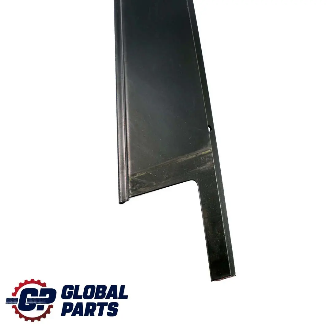Puerta Columna B Acabado Ventana Marco Pilar Trasero Izquierdo para BMW E46 con número de pieza 8160971 BMW E46 Puerta Columna B Acabado Ventana Marco Pilar Trasero Izquierdo - SKU 8160971 - Número de pieza 8160971