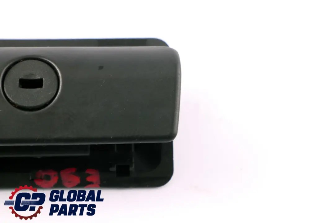 Verschluss Handschuhkasten Unterteil schwarz für BMW E90 E91 E92 mit Teilenummer 8163018 BMW E90 E91 E92 Verschluss Handschuhkasten Unterteil schwarz - SKU 8163018 - Teilenummer 8163018