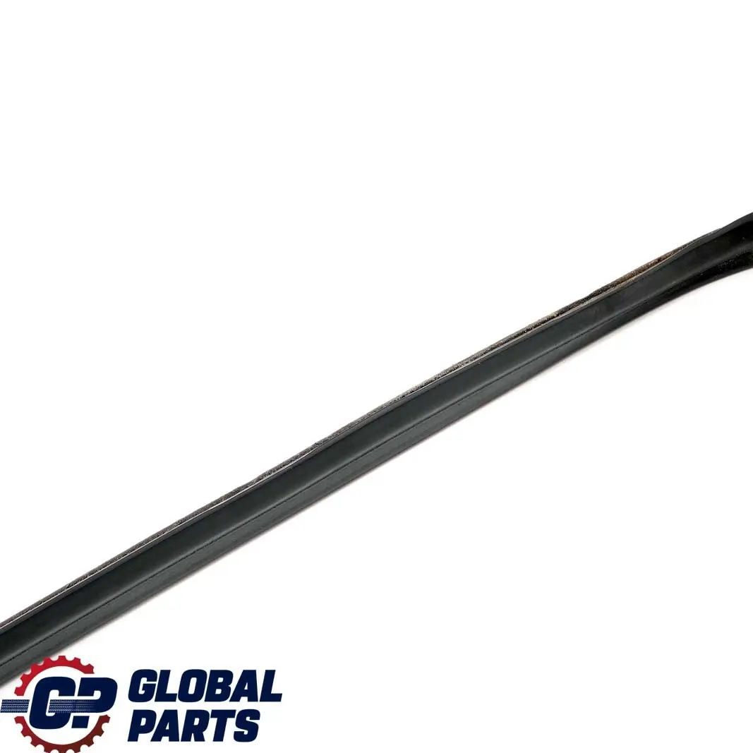 Uszczelka Maski do BMW E36 o numerze 8165273 BMW E36 Uszczelka Maski - SKU 8165273 - Numer Części 8165273