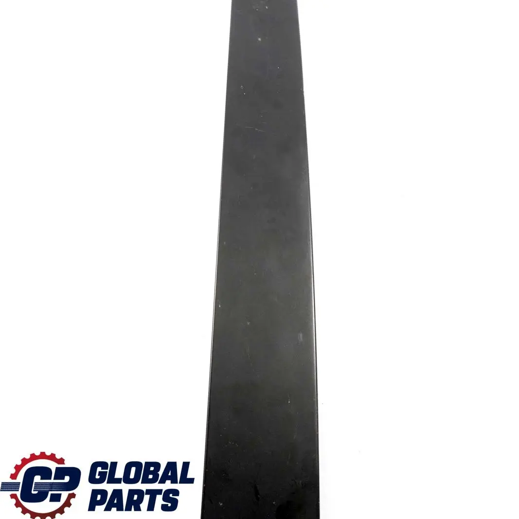 Finitura Finestrino Anteriore Sinistro Pilastro A Nero per BMW E36 Berlina con numero di parte 8173383 BMW E36 Berlina Finitura Finestrino Anteriore Sinistro Pilastro A Nero - SKU 8173383 - Numero di parte 8173383