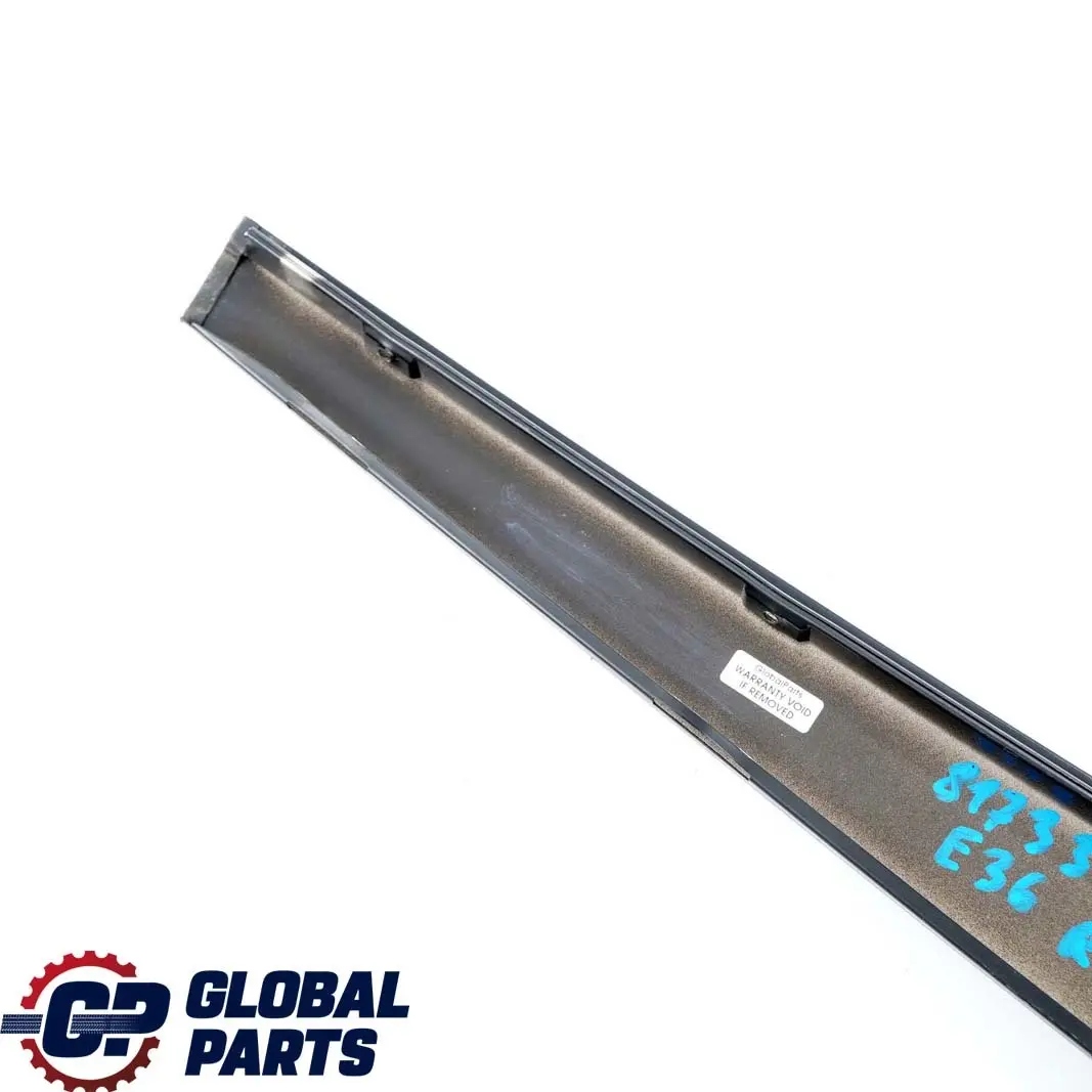 BMW E36 Berlina Finitura Finestrino Posteriore Destro Nero - SKU 8173386 - Numero di parte 8173386